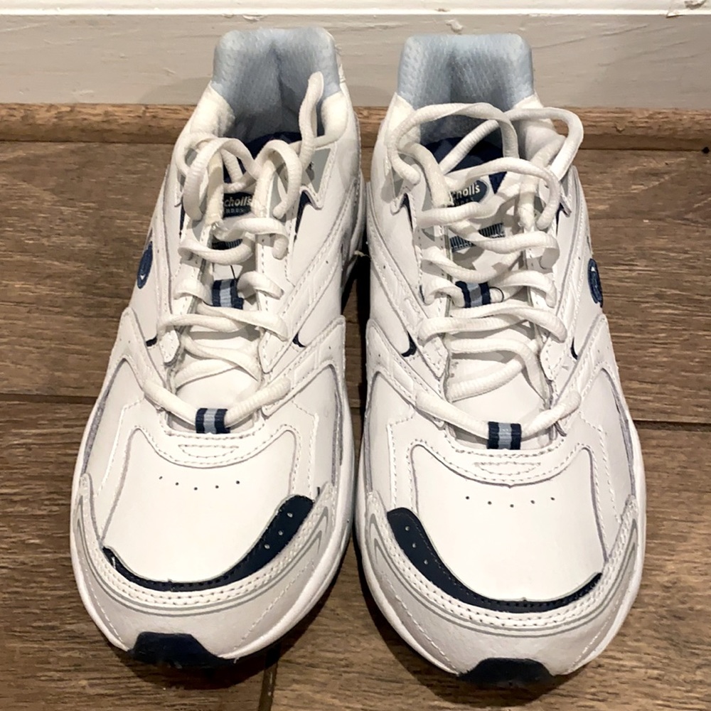 Dr Scholl’s shoes size 8.5 color white and blue